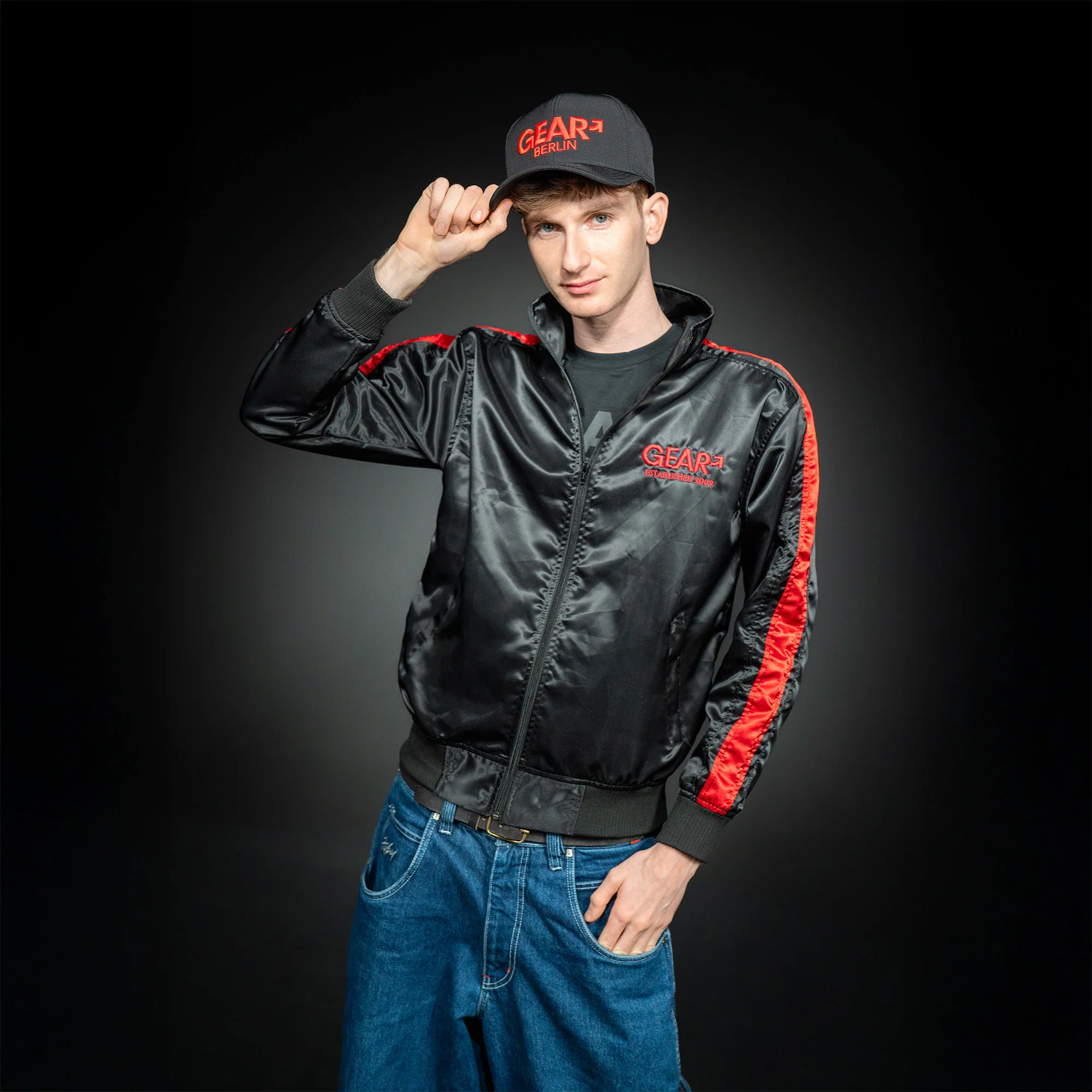 GEAR CRUISE CAP CURVED BLK/RED SNAP - Image 4