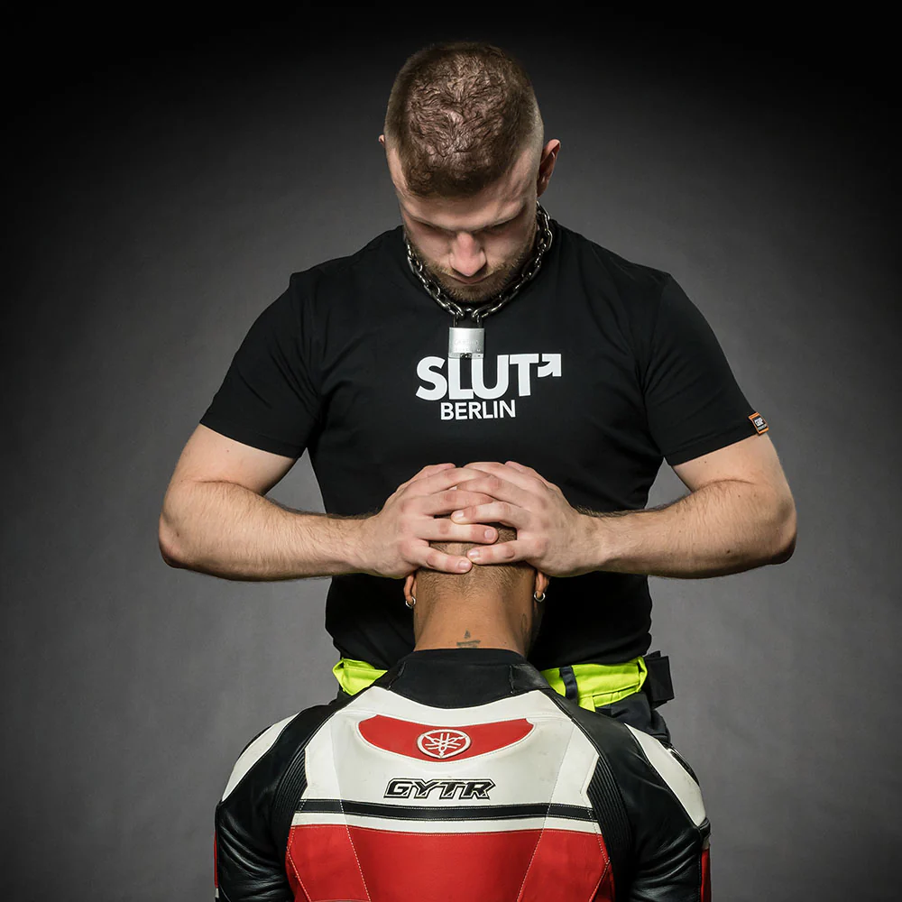 GEAR SHIRT SLUT - Image 2